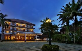 Backwater Ripples Kumarakom Hotel Exterior photo