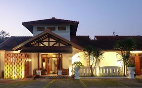 Rumah Mertua Heritage Jogjakarta Exterior photo
