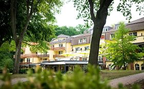 Kurhaus Am Inselsee Hotel Güstrow Exterior photo