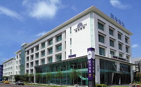 Taipung Suites Tainan Exterior photo