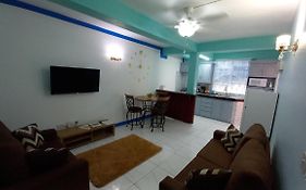 Cozy Vacation Retreat With Free Parking Appartement Roseau Exterior photo