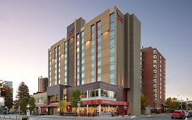 Fairfield Inn & Suites By Marriott Calgary Downtown Exterior photo