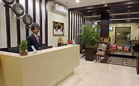 Dr Rajkumar International Hotel Bangalore Exterior photo