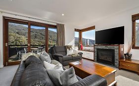 Elevation 2 Bedroom With Guest Room Gas Fire And Mountain Views Thredbo Exterior photo