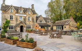 Eliot Arms Hotel Cirencester Exterior photo