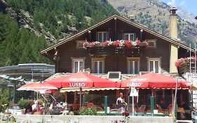 Alpine Budget Rooms by Täscherhof Zermatt Exterior photo