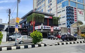 Walk Inn Miri Exterior photo