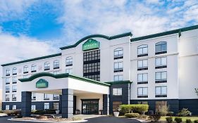 Wingate By Wyndham Atlanta-Duluth Hotel Exterior photo