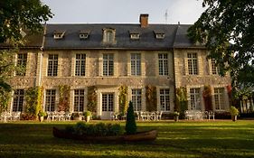 Chateau De Noirieux Hotel Briollay Exterior photo