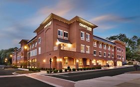 Courtyard By Marriott Atlanta Duluth Downtown Hotel Exterior photo