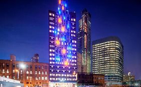 Aloft Long Island City-Manhattan View Hotel New York Exterior photo