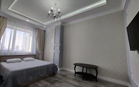 Uutnye Apartamenty V Rajone Stolićnogo Parka Astana Exterior photo