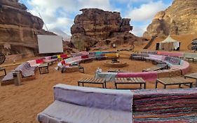 Aladdin Camp Hotel Wadi Rum Exterior photo