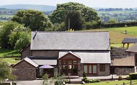 Great Park Barn Bed and Breakfast Abergavenny Exterior photo