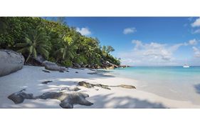 Constance Lemuria Hotel Grand' Anse Exterior photo