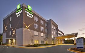 Holiday Inn Express And Suites South Hill, An Ihg Hotel Exterior photo