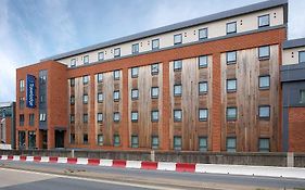 Travelodge High Wycombe Central Exterior photo