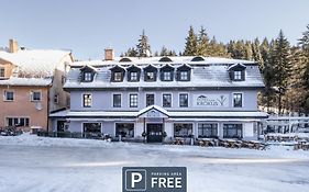 Hotel Krokus Pec pod Sněžkou Exterior photo