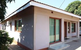 Amariah Guest House Kasane Exterior photo