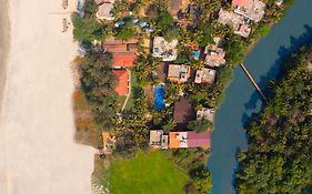 Mandrem Beach Resort, A Member Of Radisson Individuals Retreat Exterior photo