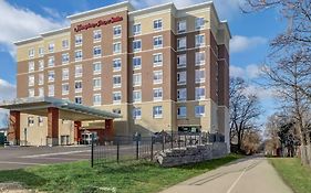 Hampton Inn & Suites Cincinnati Midtown Rookwood Exterior photo