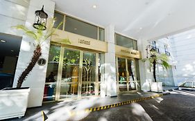 Loi Suites Recoleta Hotel Buenos Aires Exterior photo