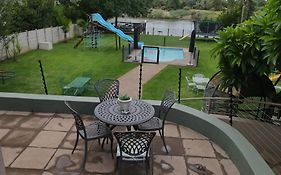 Moonriver Guesthouse Upington Exterior photo