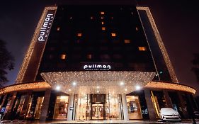 Pullman Bucharest World Trade Center Hotel Exterior photo