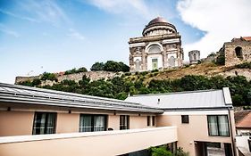 Villa Gran Esztergom Exterior photo