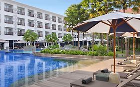 Grand Mercure Bali Seminyak Hotel Exterior photo