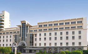 Mövenpick Hotel&Apartments Dubai Exterior photo