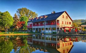 Le Lac Des Moines Hotel Condat  Exterior photo