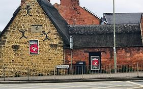 The Three Pigeons Inn Banbury Exterior photo