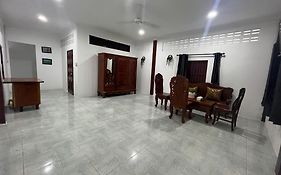 The Picnic House Battambang Appartement Exterior photo