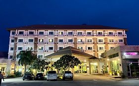 โรงแรม ซิตี้พาร์ค โคราช City Park Hotel Nakhonratchasima Exterior photo