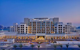 Hilton Abu Dhabi Yas Island Hotel Exterior photo