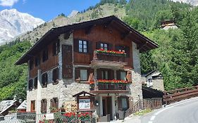 Hotel Dente Del Gigante Courmayeur Exterior photo