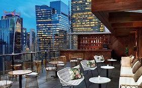 Doubletree By Hilton New York Times Square West Hotel Exterior photo