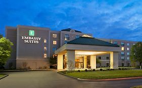 Embassy Suites By Hilton Philadelphia Airport Exterior photo