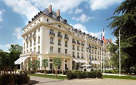 Waldorf Astoria Versailles - Trianon Palace Hotel Exterior photo