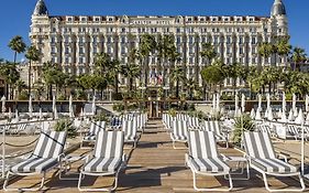 Carlton Cannes, A Regent Hotel Exterior photo