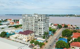 MekongView 3 CondoTel Phnom-Penh Exterior photo