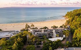 Netanya Noosa Beachfront Resort Exterior photo