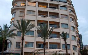 Warwick Palm Beach Hotel Beiroet Exterior photo