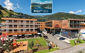 AlpenParks Hotel&Apartment Central Zell am See Exterior photo