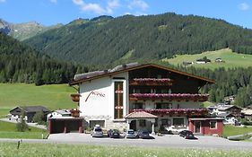 Aparthotel Garni Monte Kartitsch Exterior photo