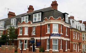 The Avenue Bed And Breakfast Newcastle upon Tyne Exterior photo