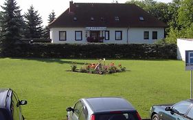 Gaestehaus Pension Hess - Das Kleine Hotel Güstrow Exterior photo