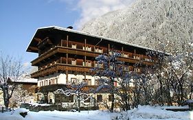 Hotel-Pension Strolz Mayrhofen Exterior photo