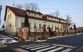 Hotel Bouček Mochov Exterior photo